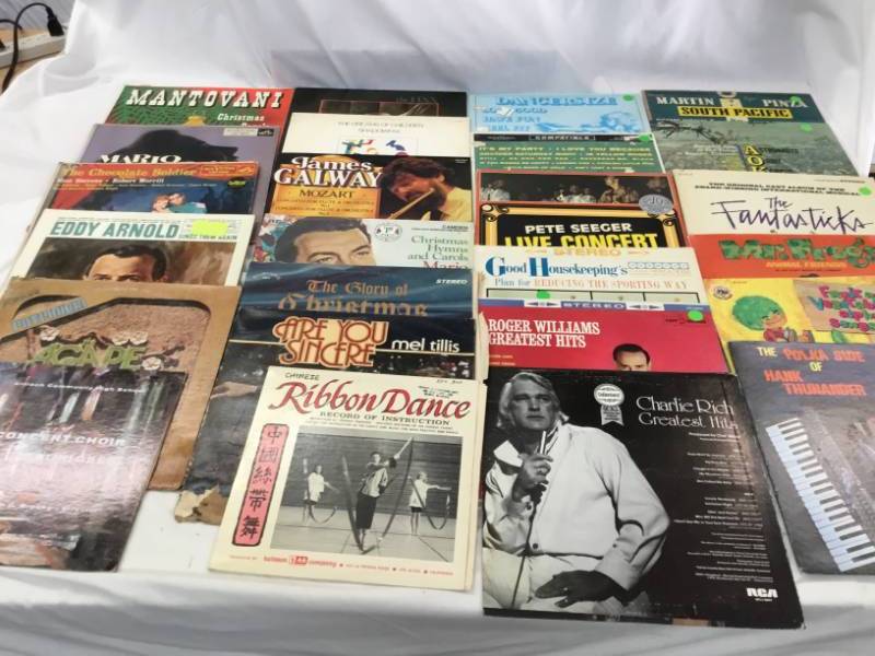 lot 53 image: 25 records Various artist and music