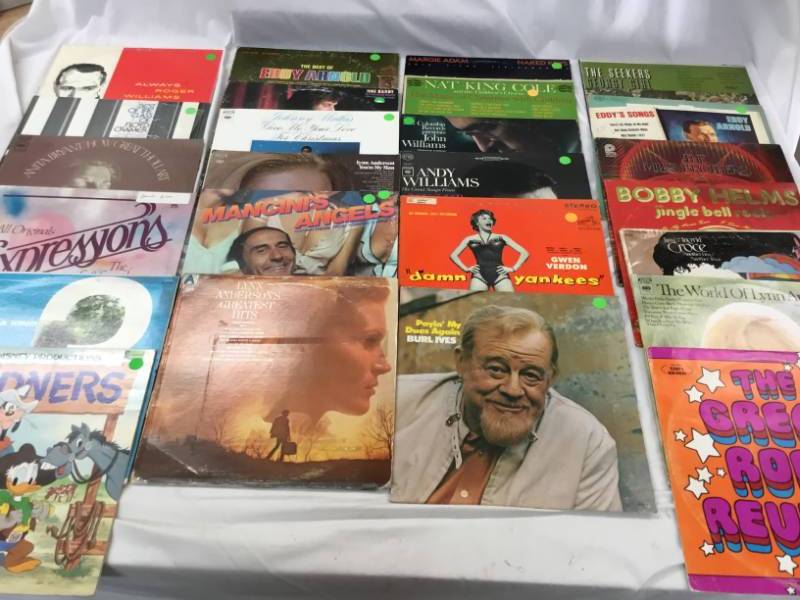 lot 55 image: 25 records Various artist and music