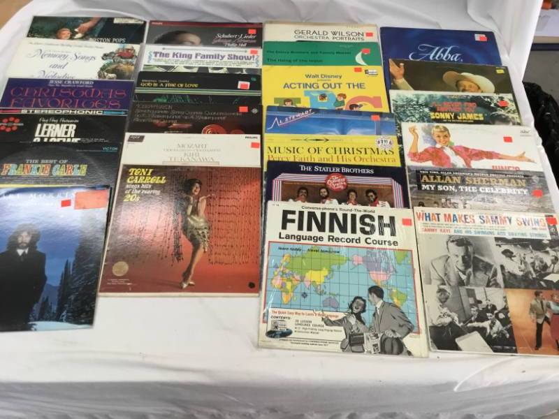 lot 74 image: 25 records Various artist and music