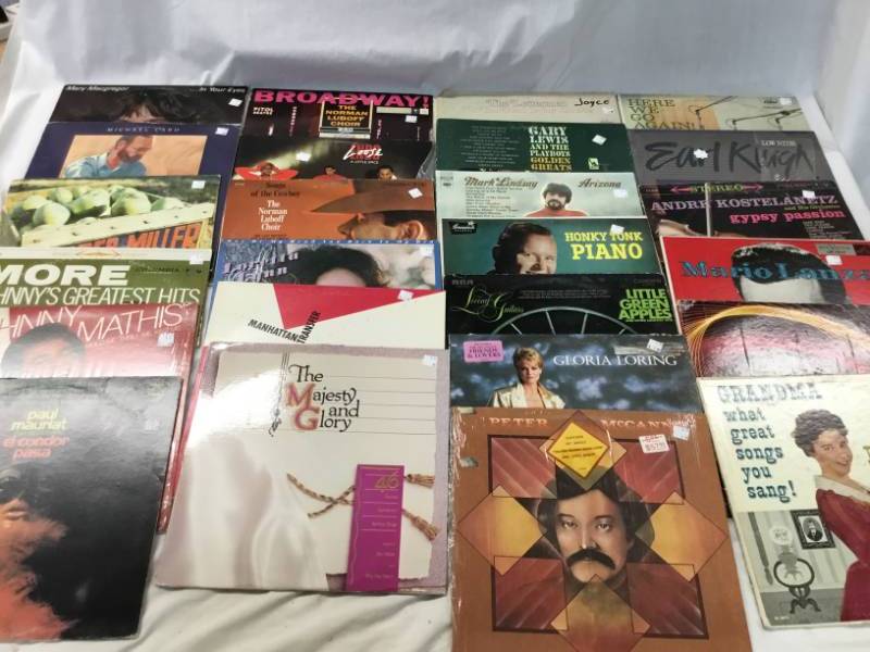 lot 80 image: 25 records Various artist and music