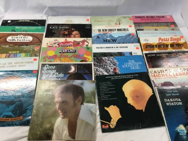 lot 85 image: 25 records Various artist and music