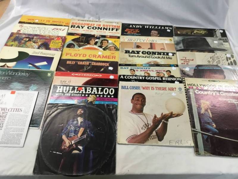 lot 88 image: 25 records Various artist and music