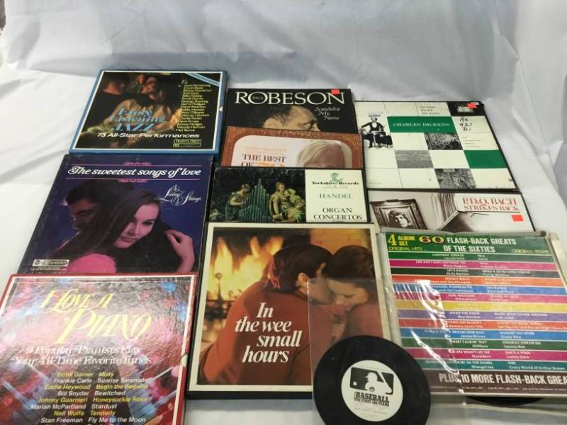 lot 89 image: 10 box set records Various artist and music 7 sleeve or cover no record