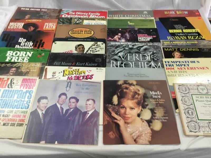 lot 51 image: 25 records Various artist and music