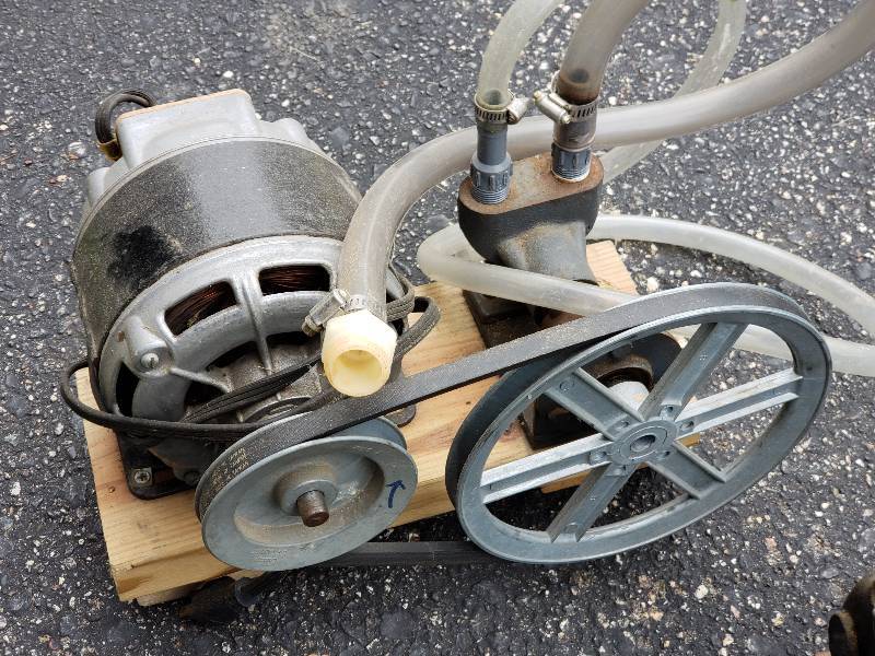 lot 18 image: Motors and Motorized Pump
