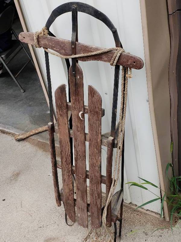 lot 47 image: Antique Wooden Sled