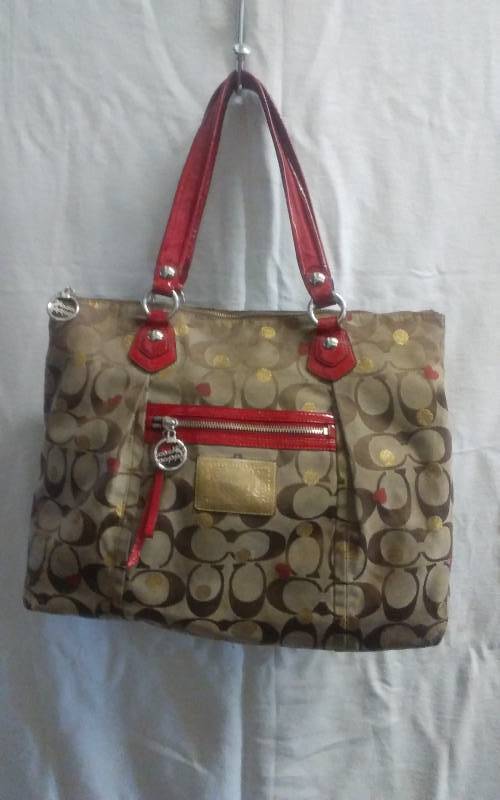 lot 19 image: Genuine COACH Handbag Poppy Signature