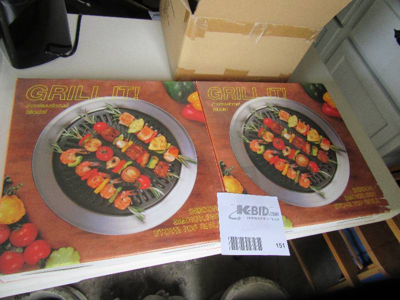 lot 151 image: 2 Grill it Indoor Smokless Stove Top Grill