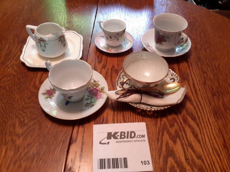 lot 103 image: Various Cups and Saucers (See Close-Ups)