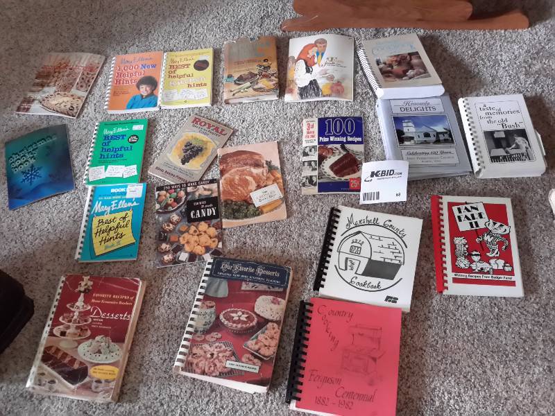lot 68 image: Lot of Miscellaneous Cook Books (See Close-Ups)