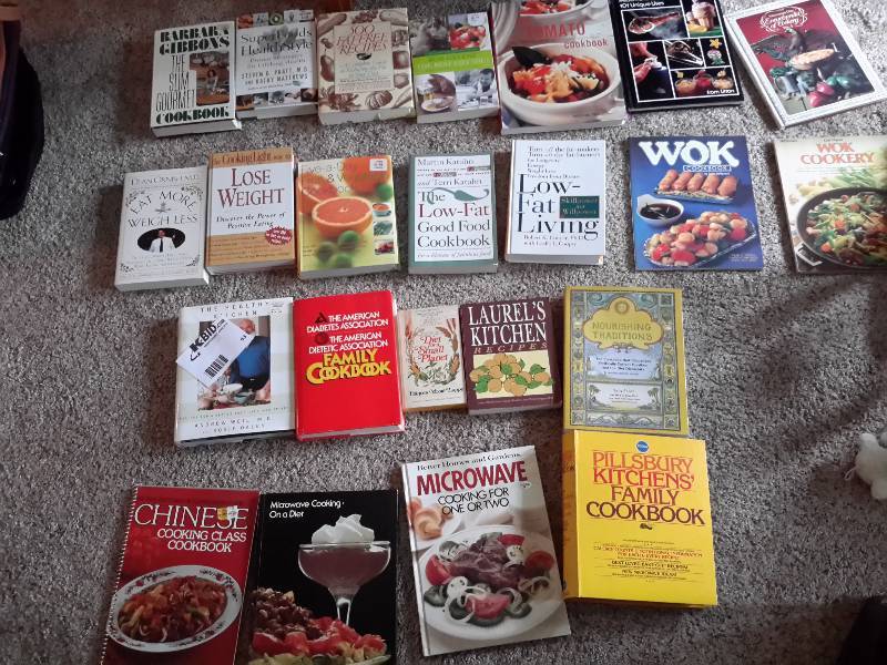 lot 63 image: Lot of Miscellaneous Cook Books (See Close-Ups)