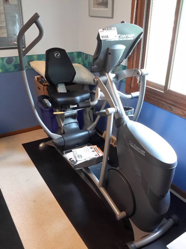 lot 94 image: Octane Fitness Seated Home Elliptical