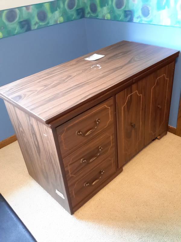 lot 93 image: Very Cool Sewing TableCabinet