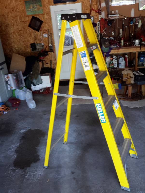 lot 118 image: Keller Heavy Duty Ladder