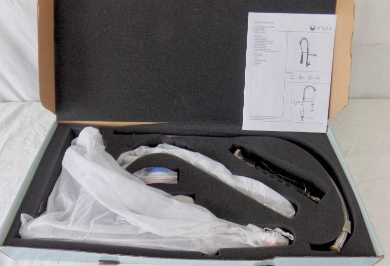 lot 35 image: New Very High-Quality VIGO Pull-Down Sprayer Faucet - Stainless Steel Finish