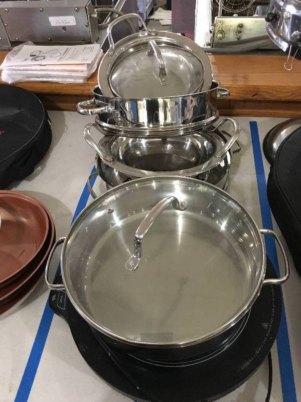 lot 526 image: Pots And Pans