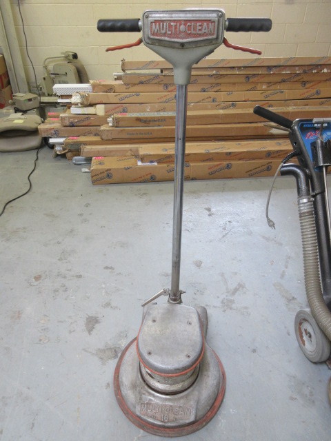 lot 737 image: MULTI-CLEAN 16 FLOOR SCRUBBER