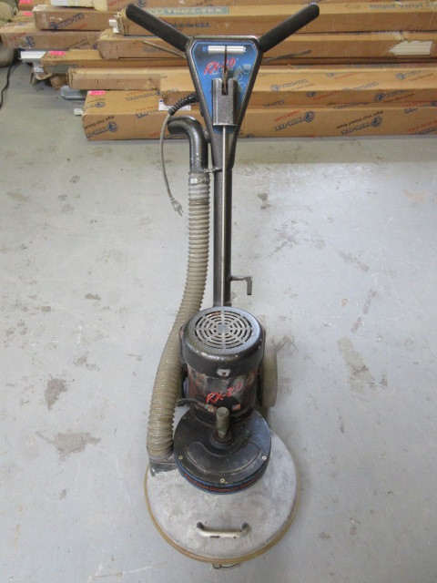 lot 738 image: HYDROMASTER RX-20 ROTARY CARPET EXTRACTOR