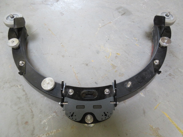 lot 740 image: BRAND NEW SQUEEGEE FOR WINDSOR CHARIOT SCRUBBER