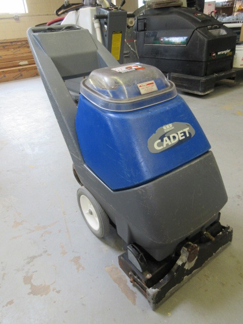 lot 741 image: WINDSOR CADET CARPET EXTRACTOR