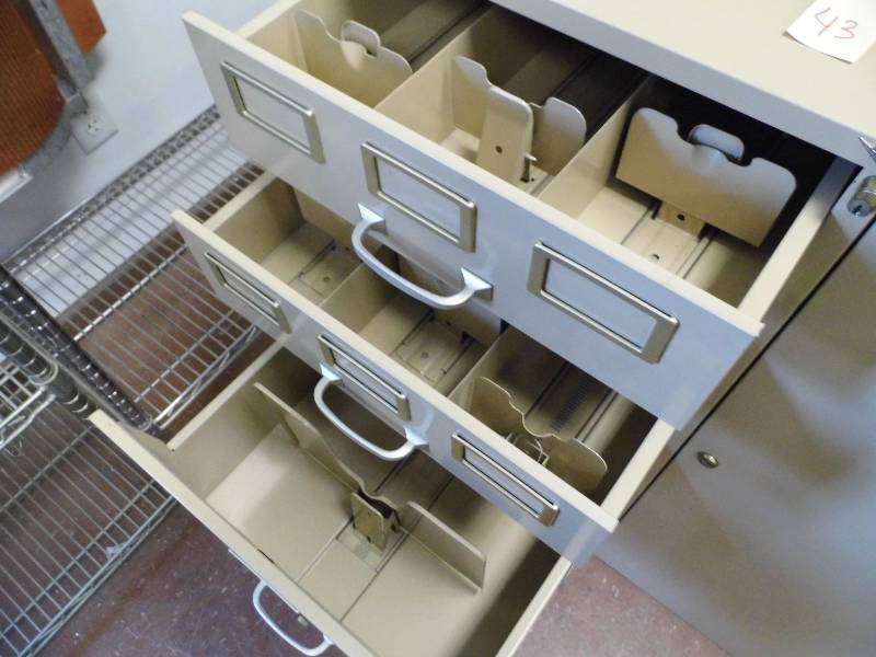 File Cabinet w Safe
