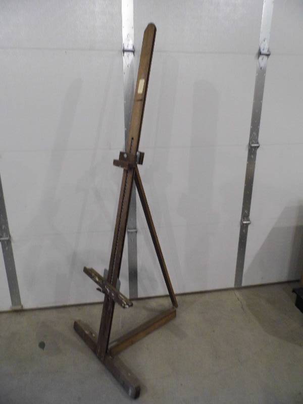 Easel