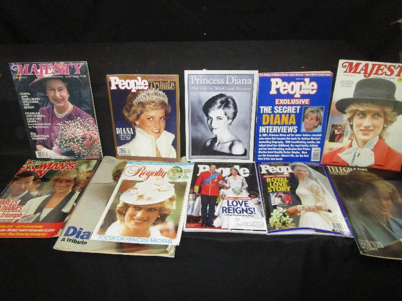 lot 182 image: 11 Assorted Princess Diana Magazines