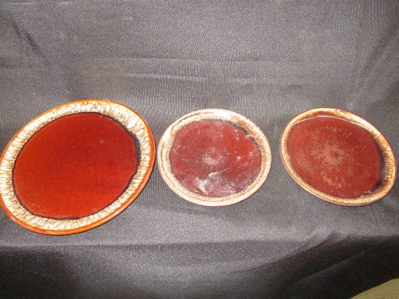 lot 216 image: 3 Hand Painted Plates (Just Need to be Washed)