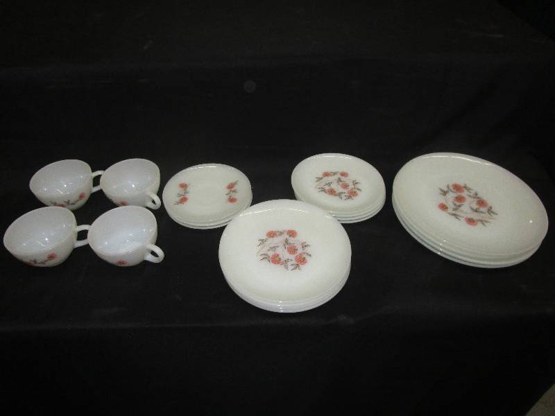 lot 229 image: White Dishes with Pink Flowers