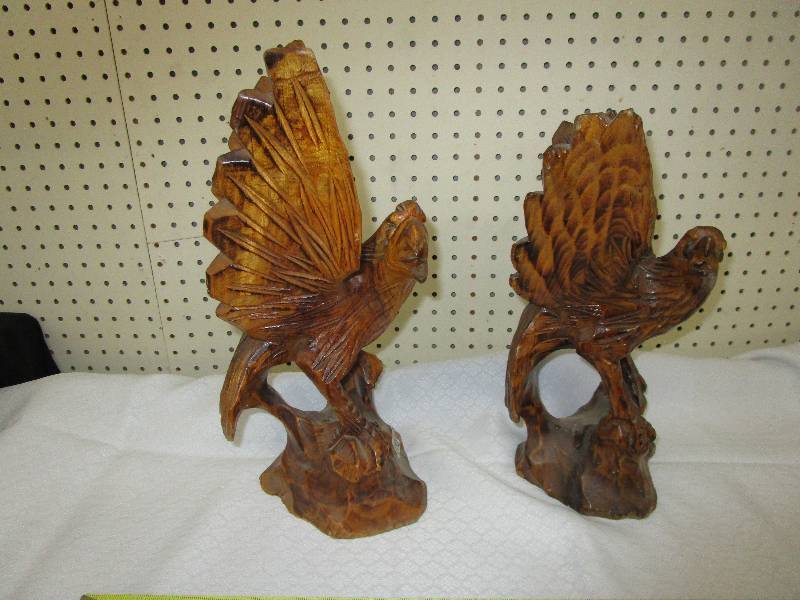 lot 31 image: 2 Wood Eagles 16 High and 14 High