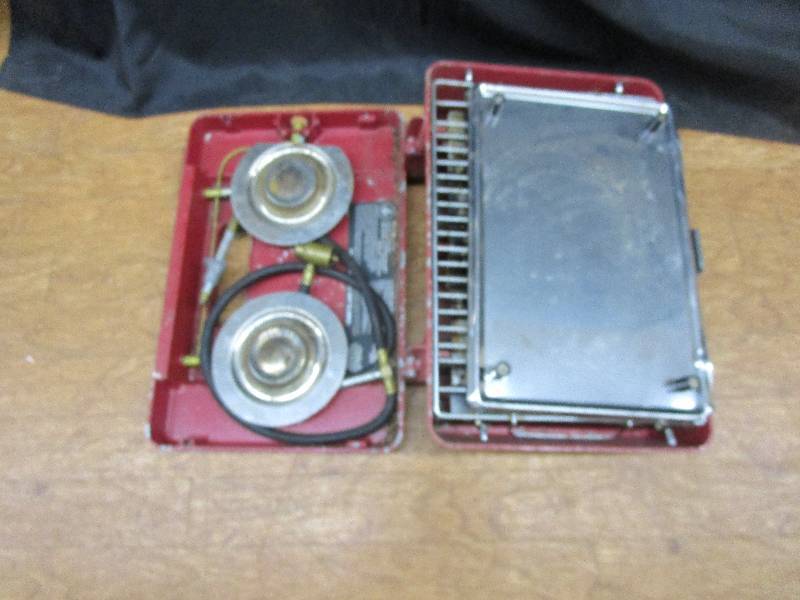 lot 51 image: Fire Light II Portable Grill