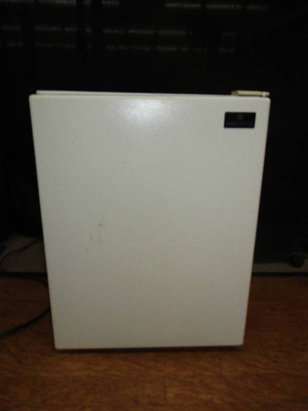 lot 75 image: Refridgerator 18x18x24 12