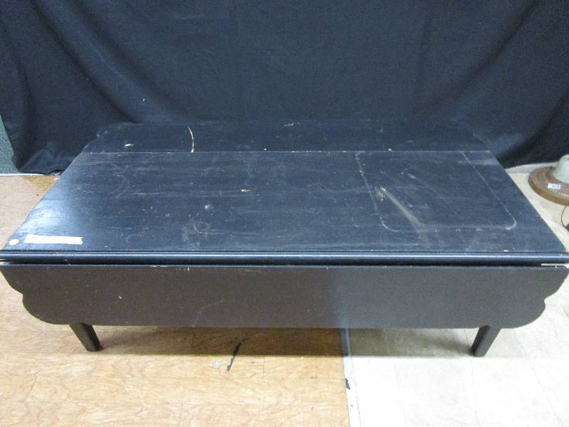 lot 78 image: Coffee Table 0 x35 x19