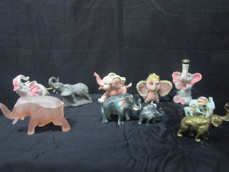 lot 112 image: Collection of Elephants