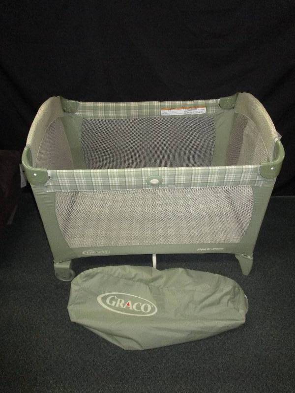 lot 150 image: Graco Pack n Play