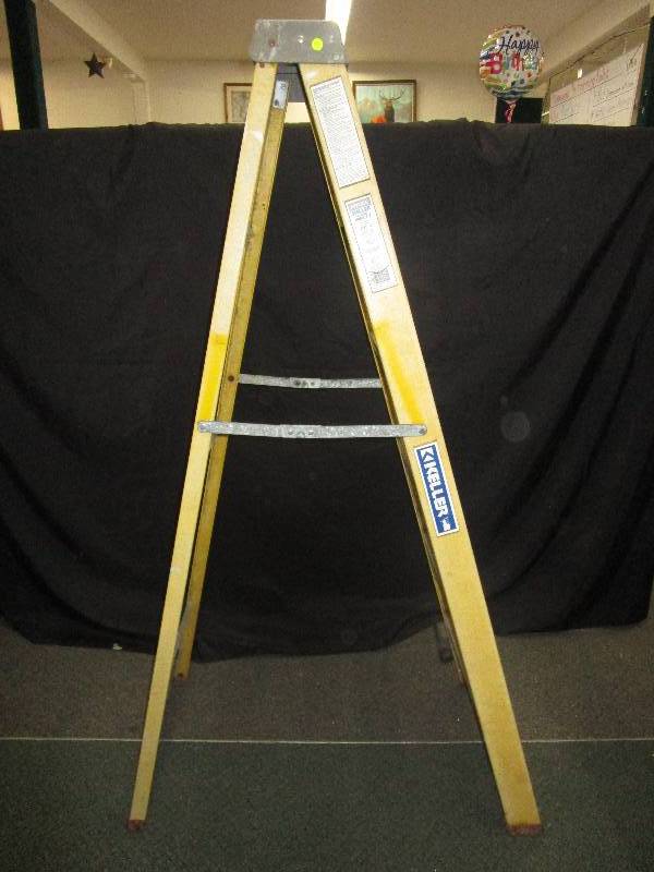 lot 158 image: 6 Foot Keller Ladder