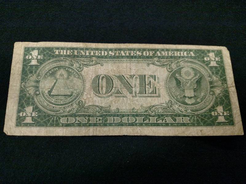 1935 A One Dollar Silver Certificat...