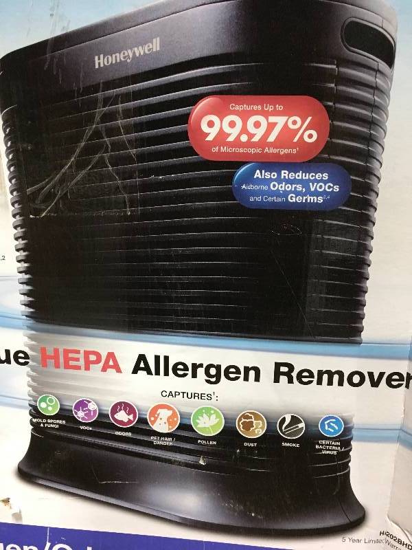 lot 24 image: Honeywell True HEPA 310 sq. ft. Allergen Remover Air Purifier
