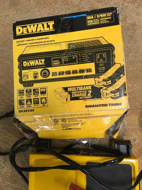 lot 13 image: Dewalt 30 Amp Multi Bank Battery Charger with 80 Amp Engine Start in good conditions