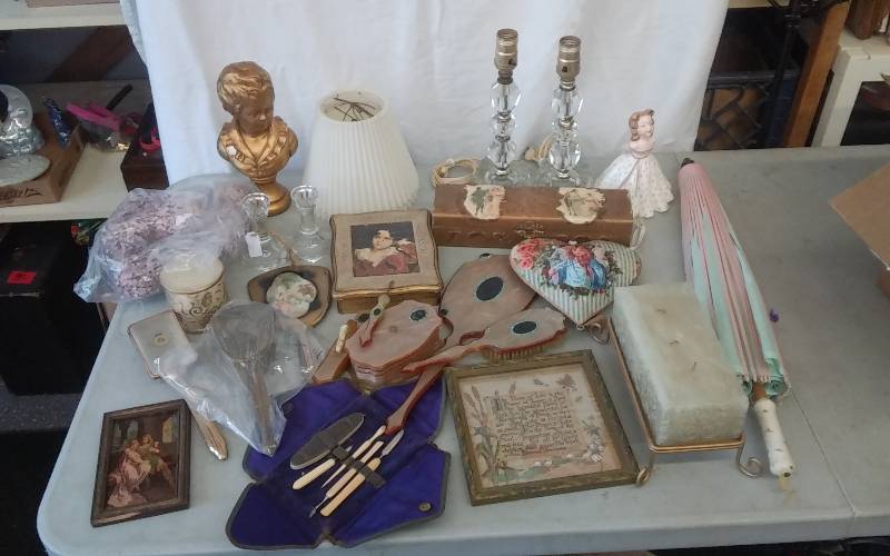 Lot Of Victorian Decor