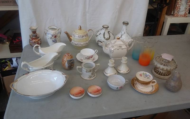 Lot Of Vintage Dish Wares