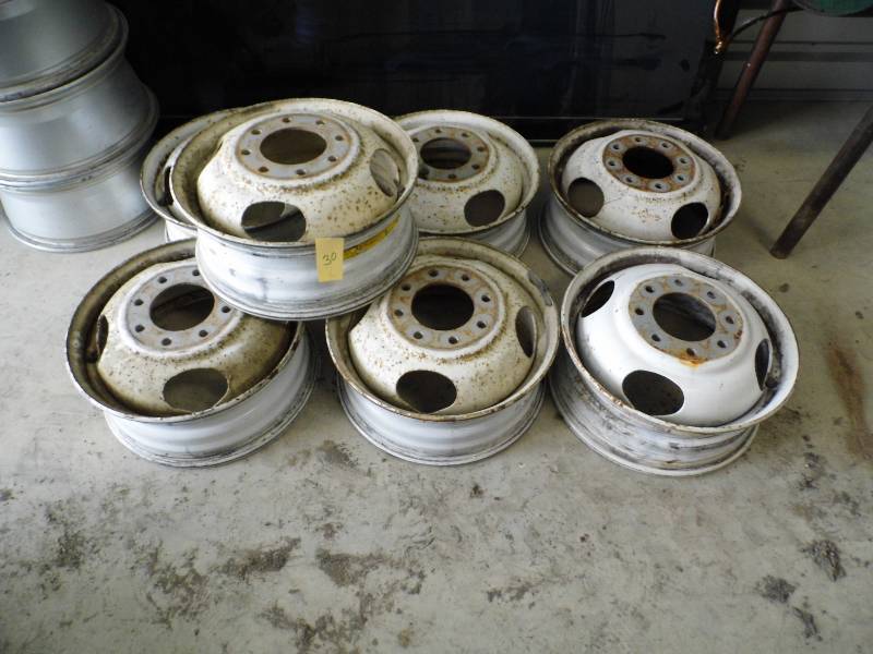 Lot of 7 Vehicle Rims