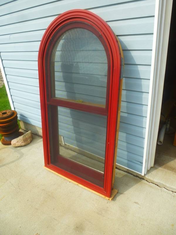 lot 10 image: Marvin Arch Window