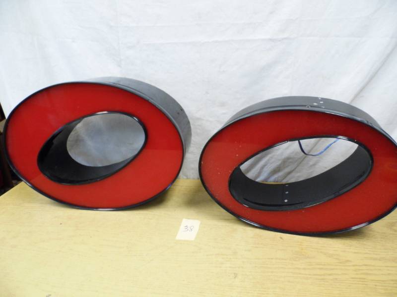 lot 38 image: Letter O