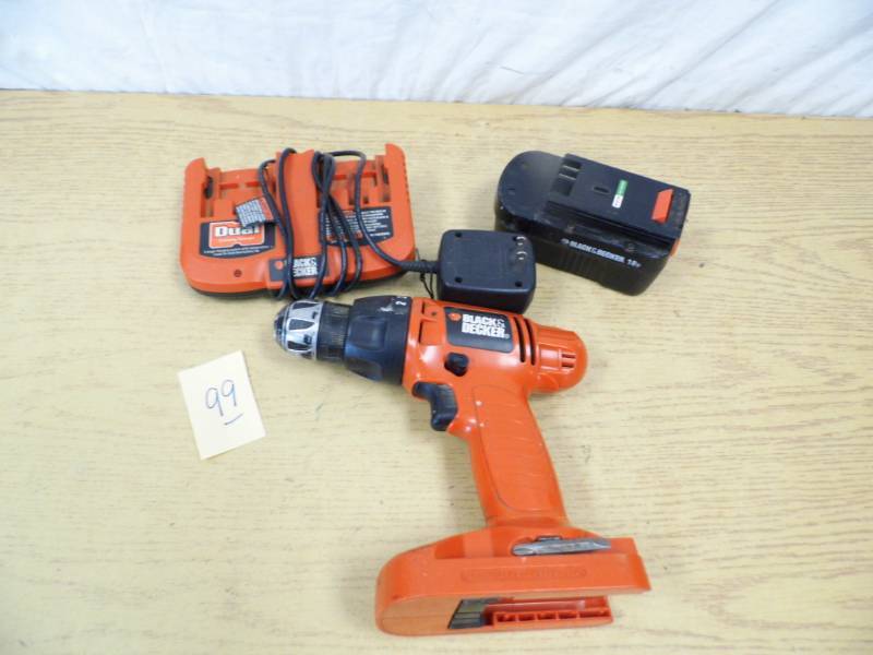 lot 99 image: Black & Decker Drill