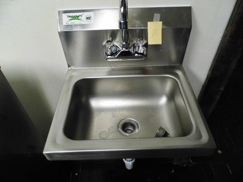 lot 10 image: New Stainless Steel Sink