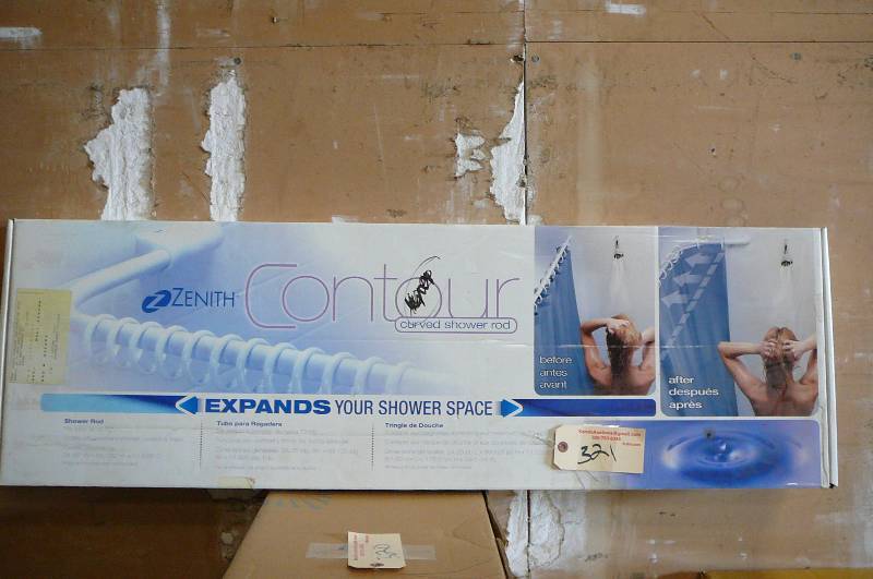lot 321 image: Zenith Contour Expand Your Shower Space
