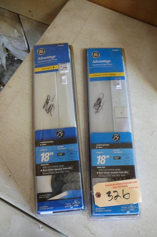lot 326 image: GE Advantage Fluorescent Light Fixture