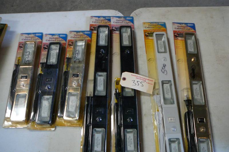lot 355 image: Westek Halogen Cabinet Lights