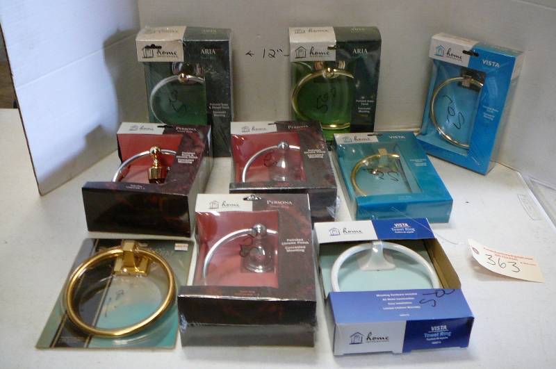 lot 363 image: Vista Towel Rings